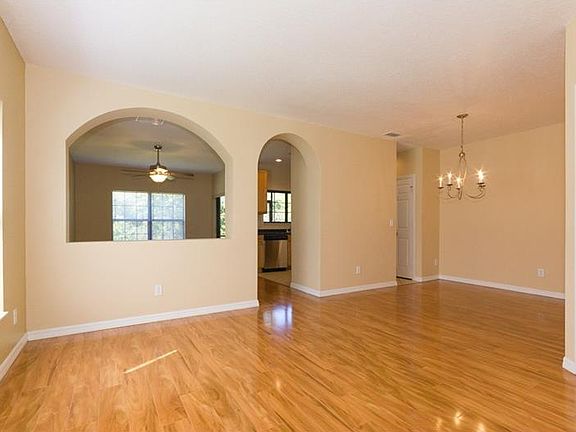 4th image of 30117 Mossbank Dr