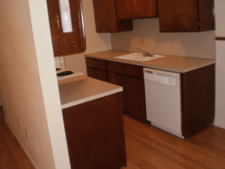 Cross Timbers Apartments — Photo 10