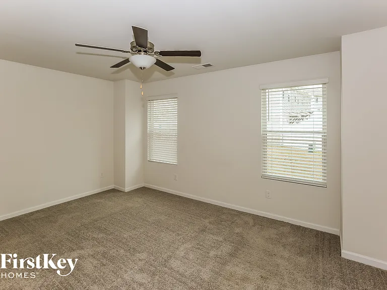 9409 Coddle Ct NW — Photo 7