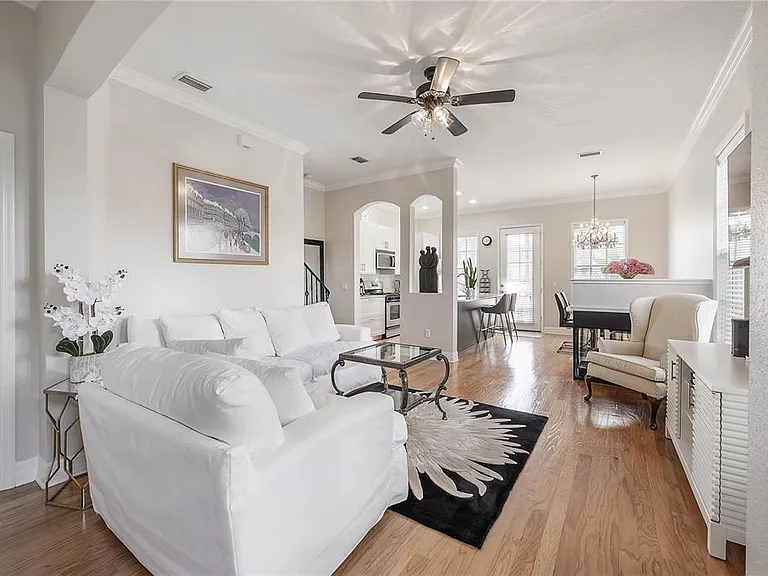 2920-2 Hansen Manor Ln — Photo 3