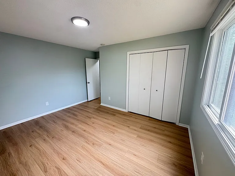 2150 Shangrai La Dr SE — Photo 10