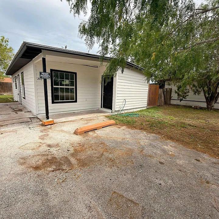 1st image of 203 McGregor Ave