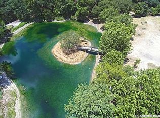 345 Cheyenne Trl, Pipe Creek, TX 78063