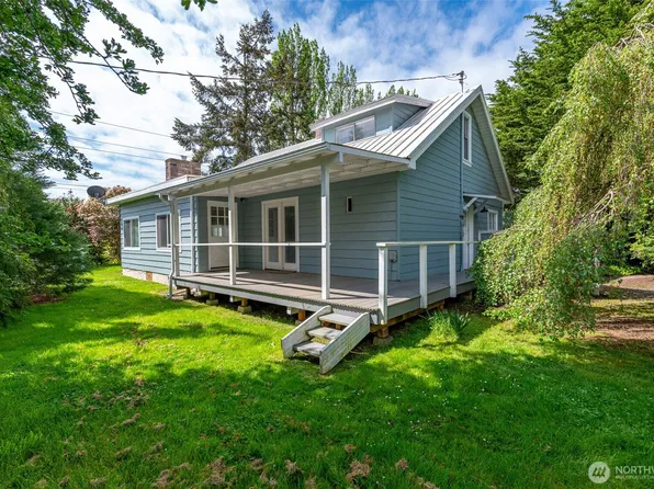 5392 Shore Meadow Road, Freeland, WA 98249