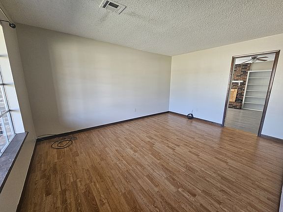 2nd image of 1611 NW Black Mesa Dr