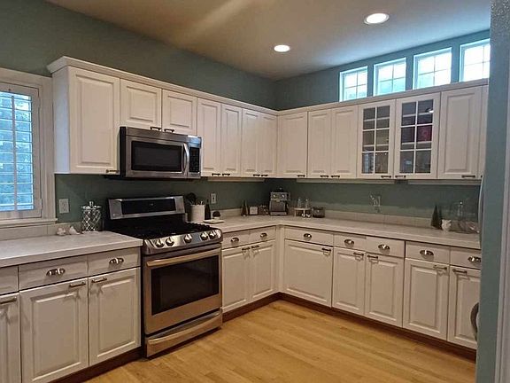 4th image of 3501 Spyglass Dr NE