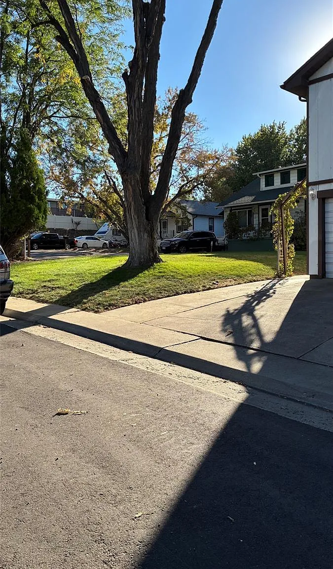 Single Family Home — Photo 3