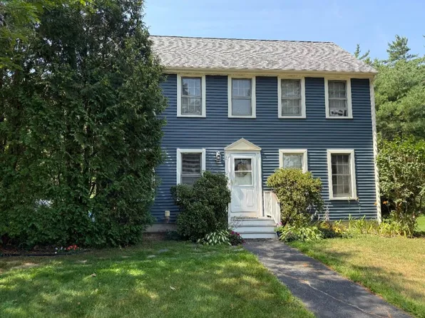 27 Locust Lane, South Berwick, ME 03908
