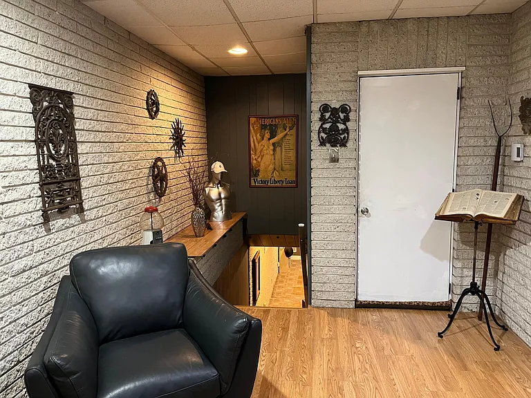 111 Main St #5 — Photo 7