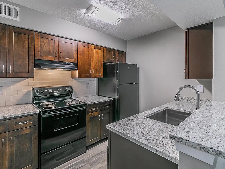 Station 121 at Town Center Apartments — Photo 230