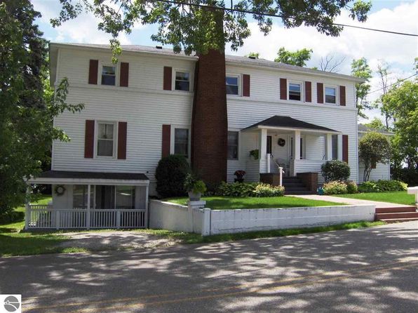 119 W Dwight St, Oscoda, MI 48750