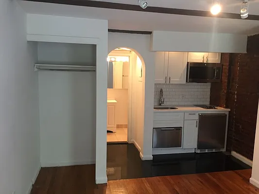 Rented by Sky Management | media 10