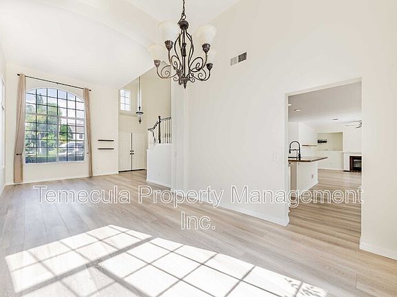 4th image of 33045 Sotelo Dr