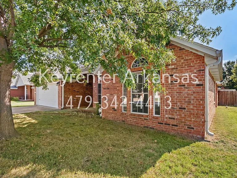 794 N Blazing Star Dr — Photo 2