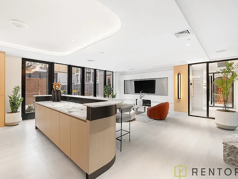 622 11th Ave #1108N — Photo 31