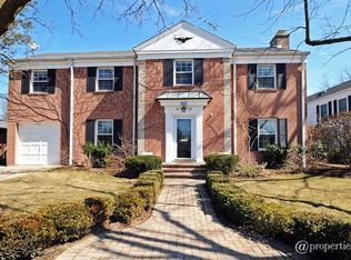 1103 Raleigh Rd, Glenview, IL 60025