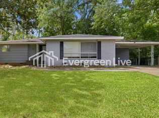 1425 Sheffield Dr, Jackson, MS 39211