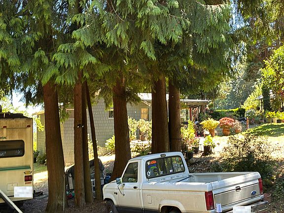 3rd image of 15814 51st Ave S