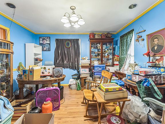4th image of 123 Deerwalk Cir