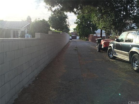 3rd image of 5119 Bartlett Ave