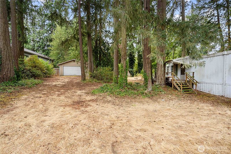 4th image of 7304 96th Street E