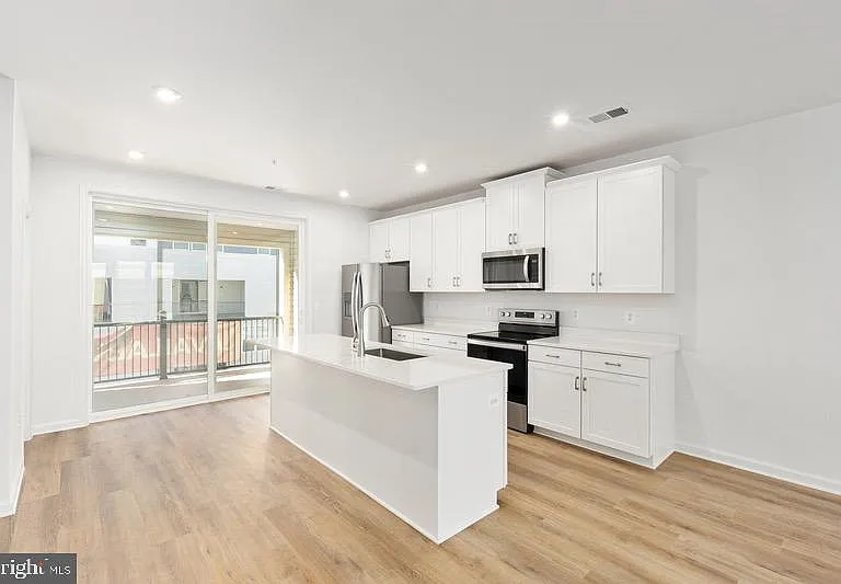 2514 Neabsco Common Pl — Photo 7