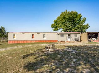 6020 S Greenwood Rd, Yale, OK 74085
