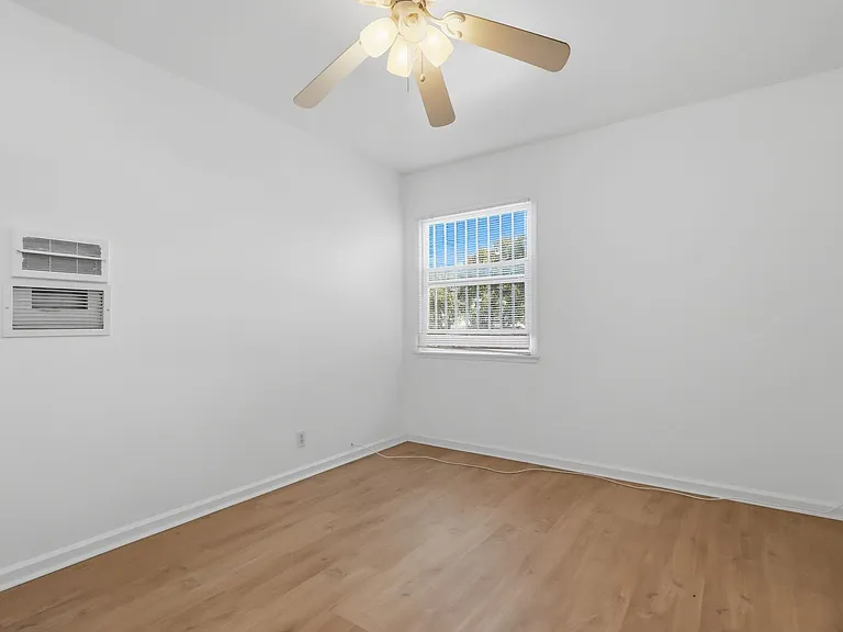 12805 Vanowen St — Photo 26