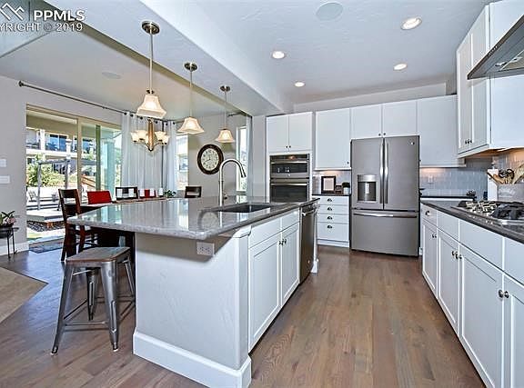 3rd image of 3228 Waterfront Dr