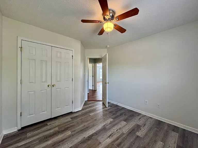 470 Rushmore Ct — Photo 19