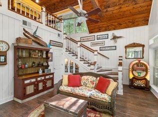 105 Brazos St, Garland, TX 75041