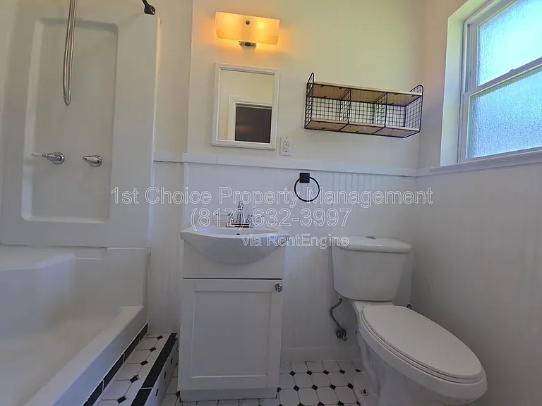 5621 Wedgworth Rd — Photo 14