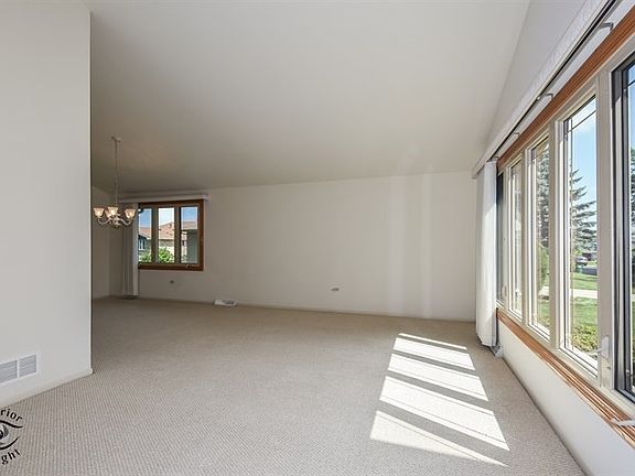 4th image of 14624 S Clydesdale Ln