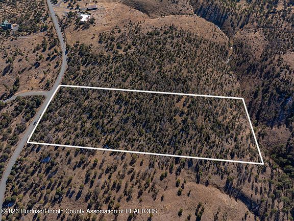 3rd image of 117 Sandesta Dr
