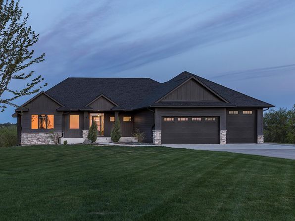 27143 Vergus Ave, New Prague, MN 56071