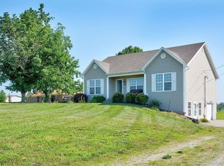 988 Peytona Beach Rd, Waddy, KY 40076