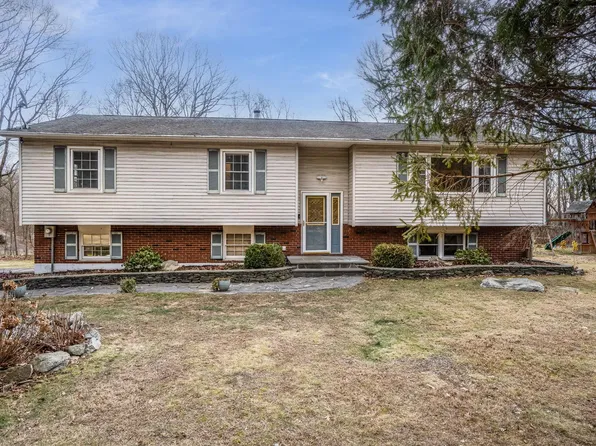 21 Ivy Lane, Stormville, NY 12582