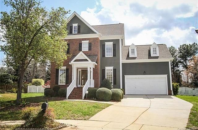 1st image of 827 Stargard Ct