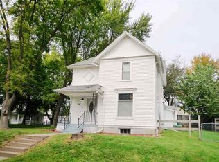 712 7th St, Wellman, IA 52356
