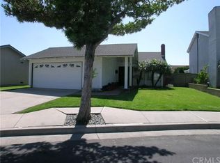 10647 Thomas Cir, Cypress, CA 90630