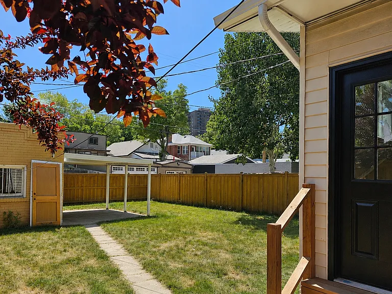336 S Corona St — Photo 26
