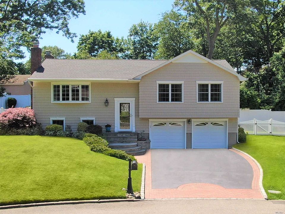 1st image of 3 Oakcrest Ct