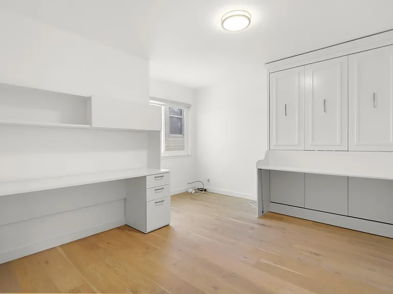 1541 Filbert St #3 — Photo 14