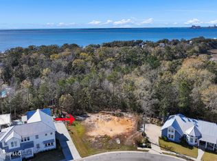 133 Seaside Dr, Ocean Springs, MS 39564