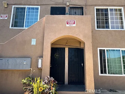 1066 W 1st St Photo 1
