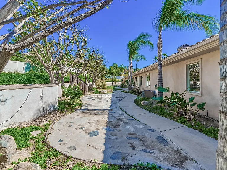 18675 Quail Hill Dr — Photo 73