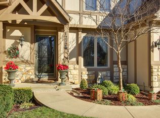 12229 Cherokee Ln, Leawood, KS 66209