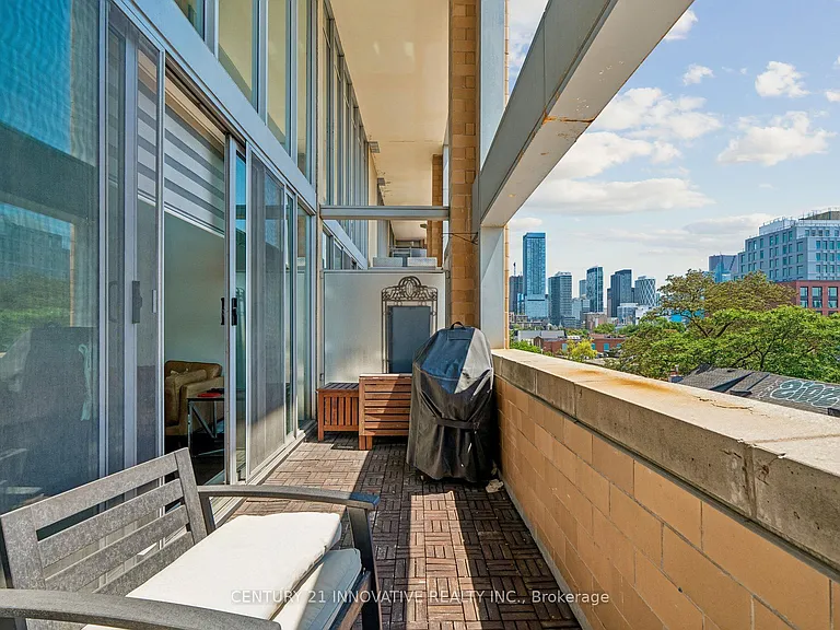 160 Baldwin St #420 — Photo 38