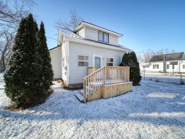 2751 Cloverdale Ave, Adrian, MI 49221