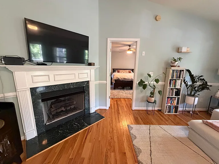 1611 Cherry Ave — Photo 10